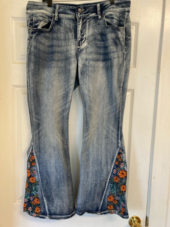 Oak & Vine Denim - Retro Bell Bottom Jeans with Embroidered Floral Accent Panels
